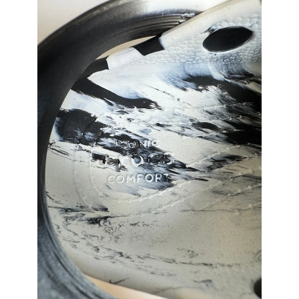 CROCS classic marbled